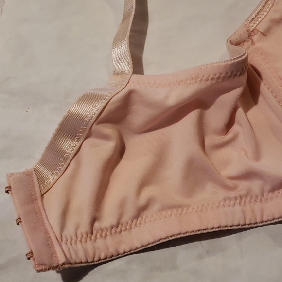 Bra - Picture 2 of 5